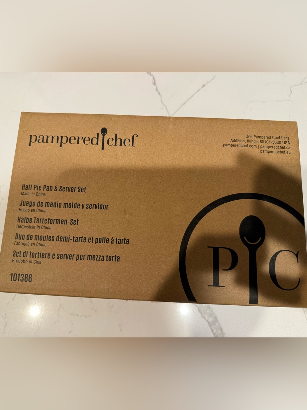 Pampered Chef Half Pie Pan & Server Set